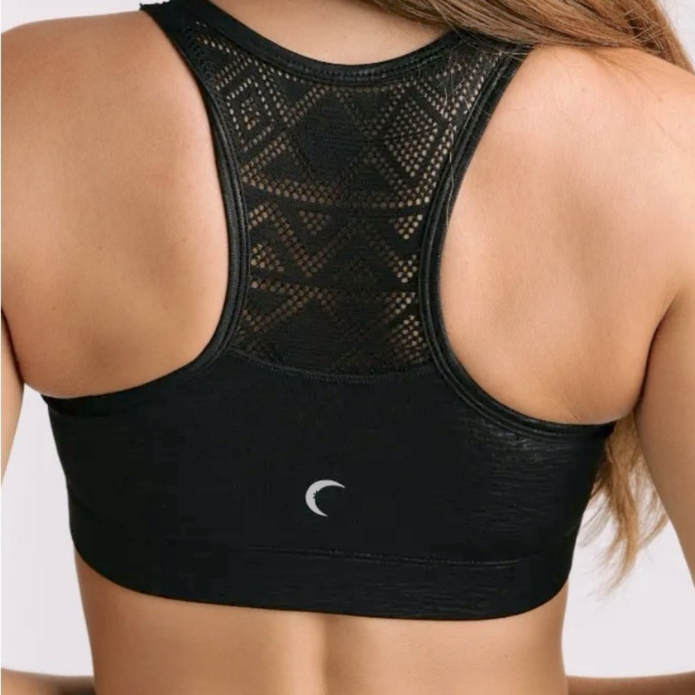 NWT - Zyia Active Crochet Racerback Bomber Sports Bra - black size M